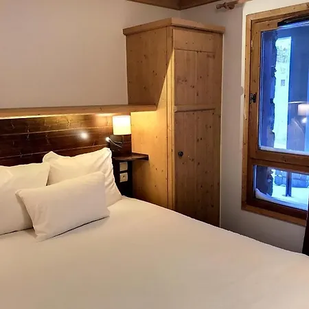 Superbe 6 Personnes Ski-in Ski-out Arc 1950 Apartment *